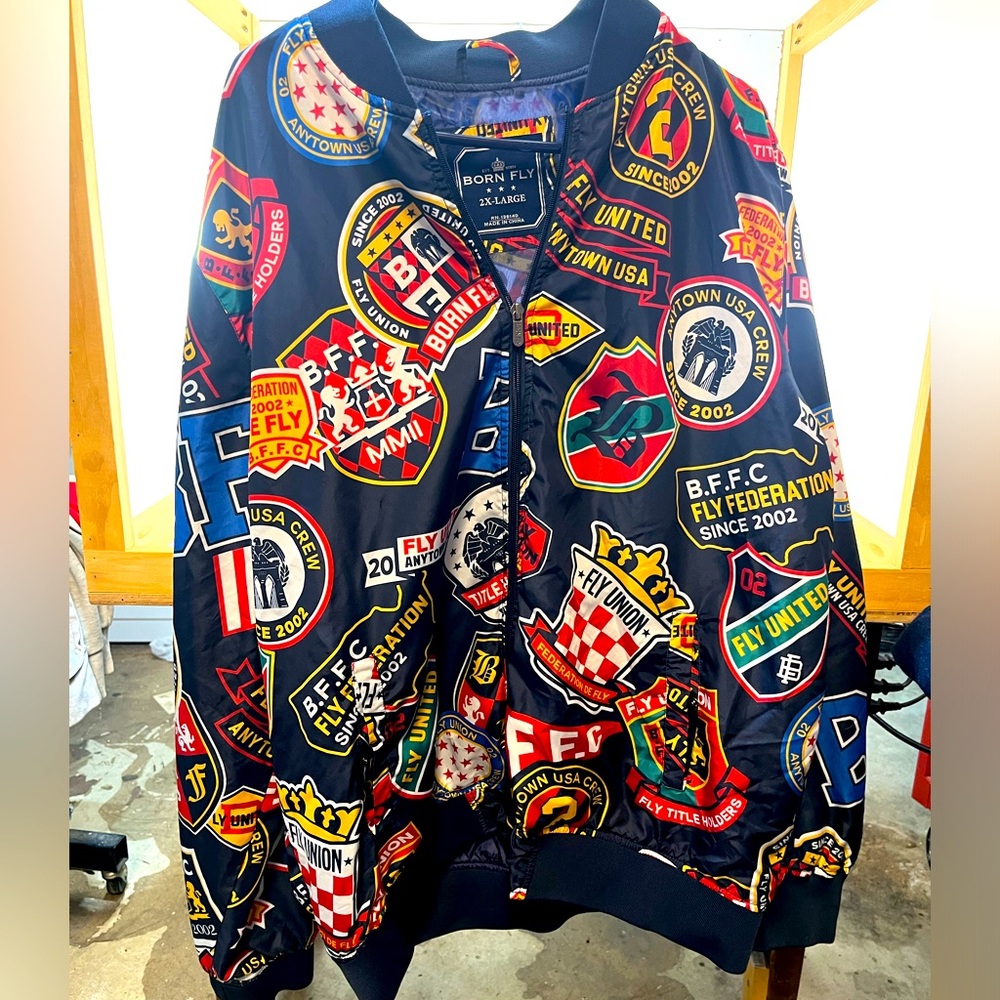 Born Fly Mens 2 XLarge Jacket Wind/Rain Colorful Patch Design Fly United